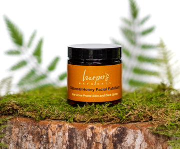 Harper's Naturals Oatmeal Honey Facial Exfoliant contains anti-inflammatory properties and combined with honey can help pull out the impurities that is caused by oily skin. This scrub is also great for acne prone skin.